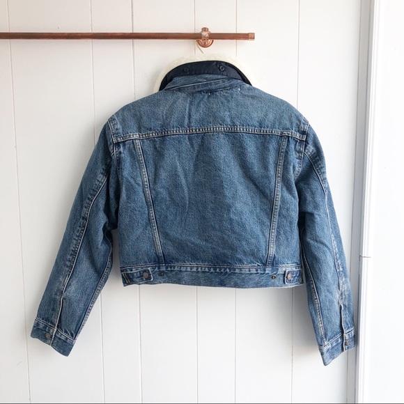 NWT Levi’s Cropped Sherpa Trucker Jacket - Picture 6 of 6